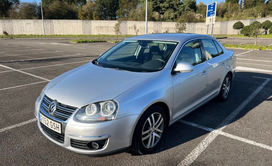 VOLKSWAGEN JETTA Higline 1.6 TDI