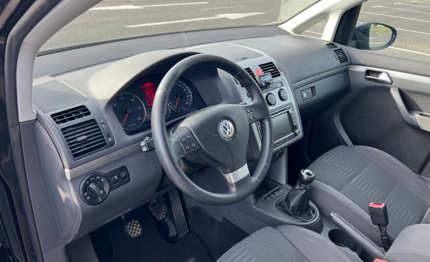 VOLKSWAGEN Touran 2.0 tdi