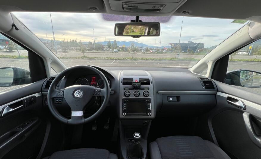 VOLKSWAGEN Touran 2.0 tdi