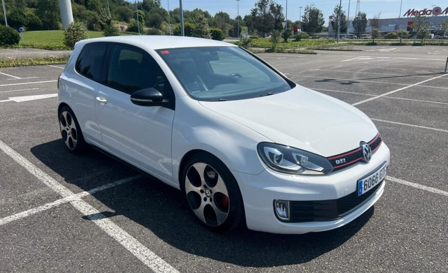 VOLKSWAGEN golf gti VI 2.0 gti