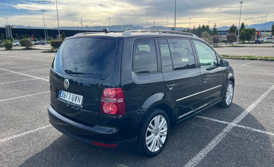 VOLKSWAGEN Touran 2.0 tdi