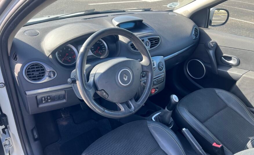 RENAULT CLIO 1.5 dci