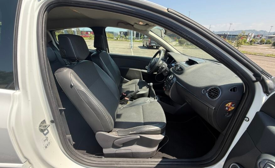 RENAULT CLIO 1.5 dci