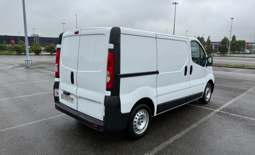 NISSAN primastar 2.0 dci