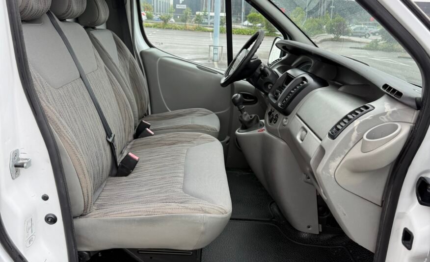 NISSAN primastar 2.0 dci