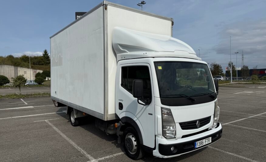 RENAULT maxity 2.9