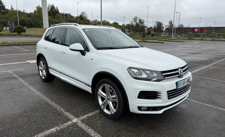 VOLKSWAGEN Touareg Rline 3.0 V6 TDI
