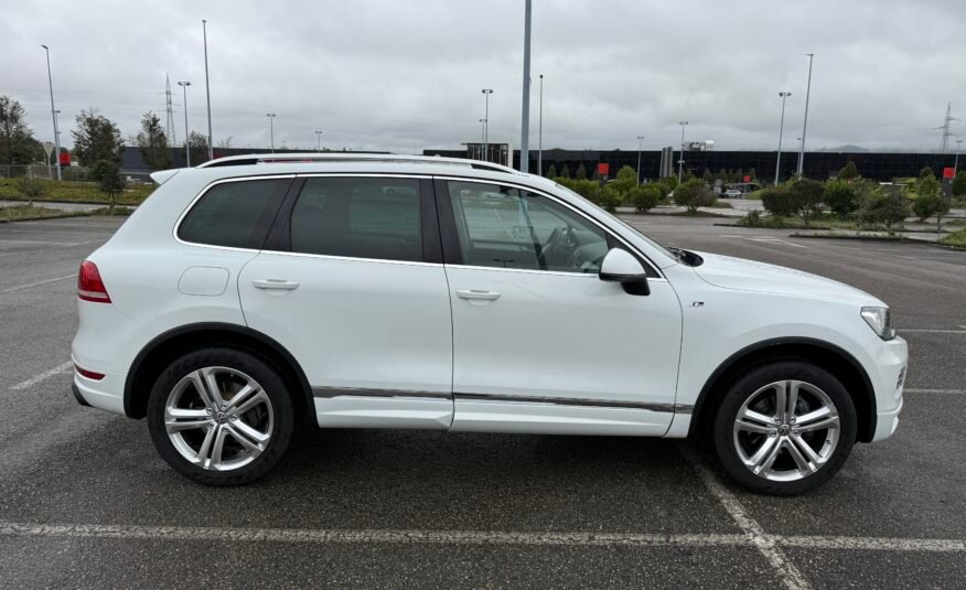 VOLKSWAGEN Touareg Rline 3.0 V6 TDI