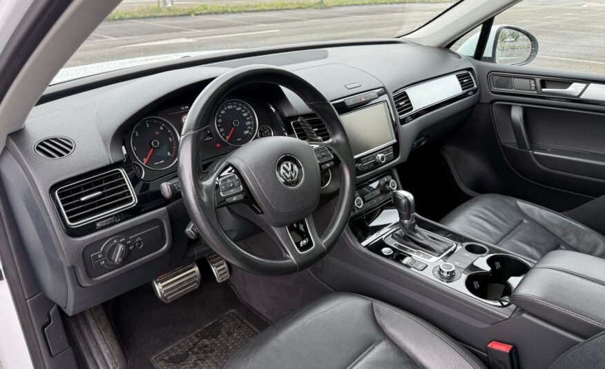 VOLKSWAGEN Touareg Rline 3.0 V6 TDI