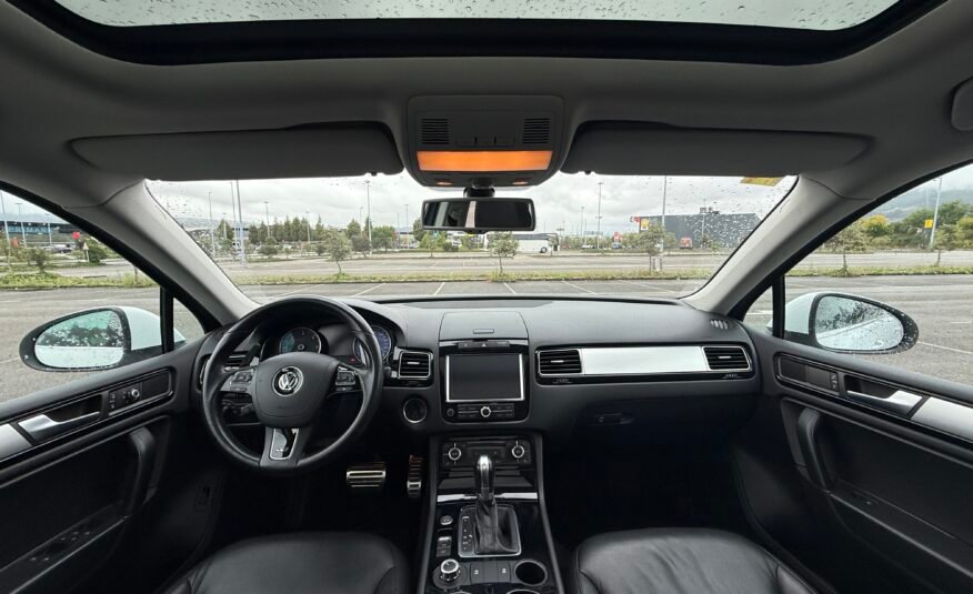 VOLKSWAGEN Touareg Rline 3.0 V6 TDI