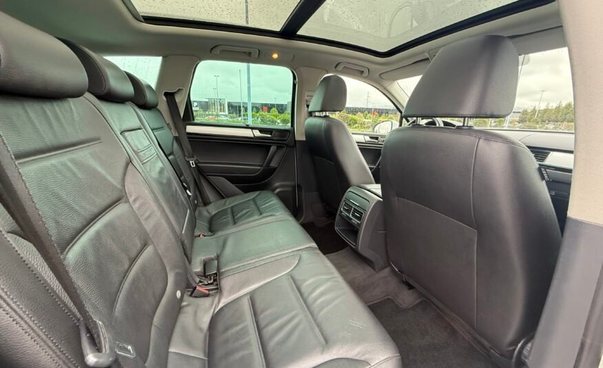 VOLKSWAGEN Touareg Rline 3.0 V6 TDI