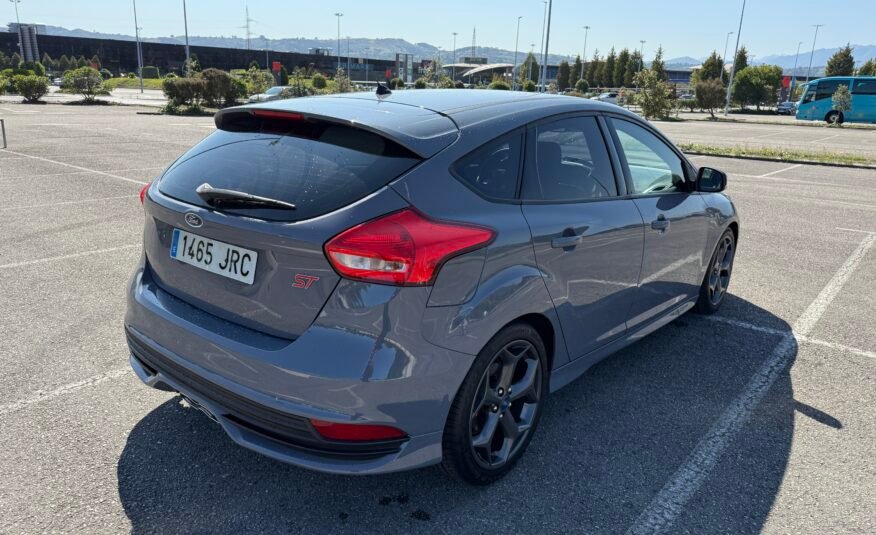 FORD focus st 2.0 TDCi