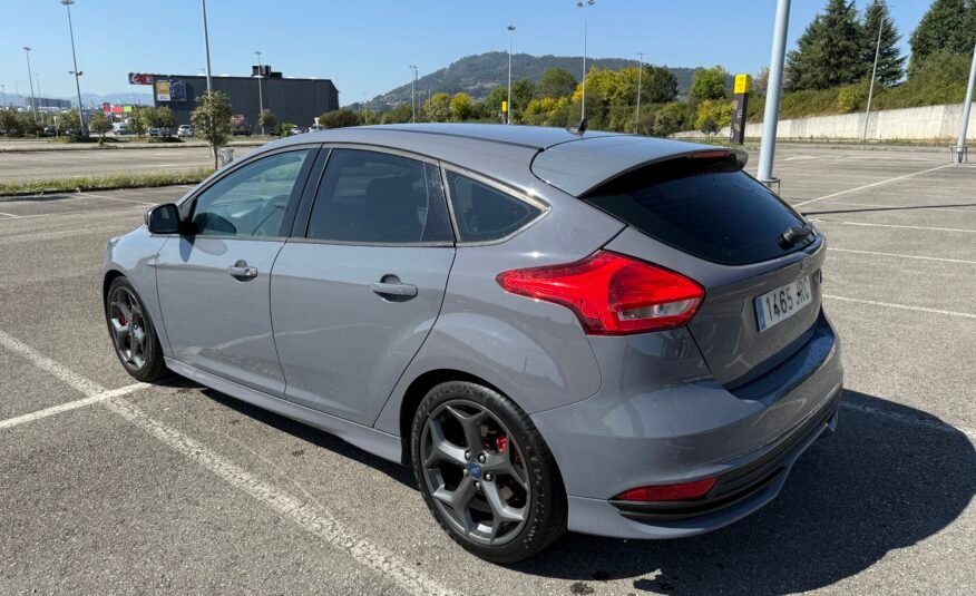 FORD focus st 2.0 TDCi