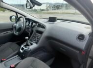 PEUGEOT 5008 1.6 hdi