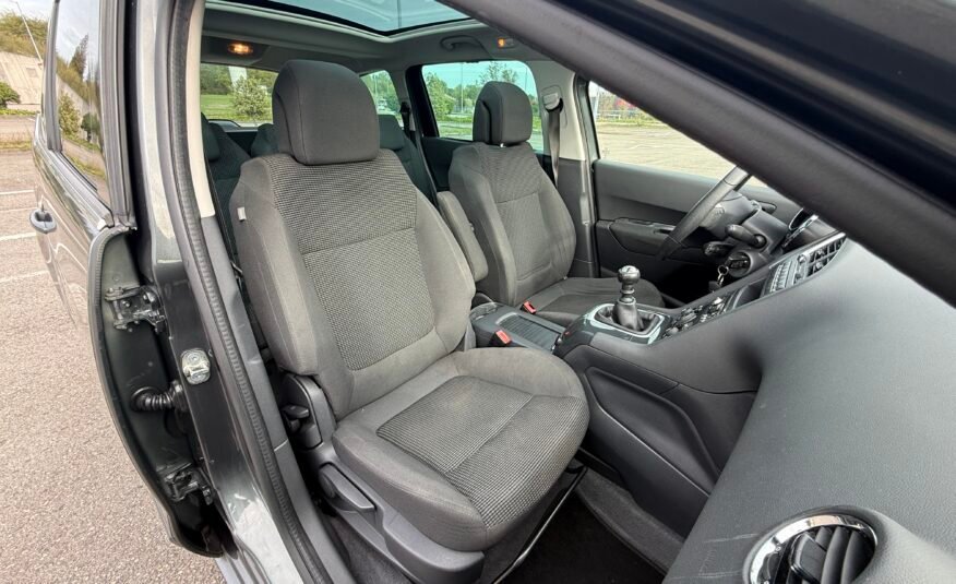 PEUGEOT 5008 1.6 hdi