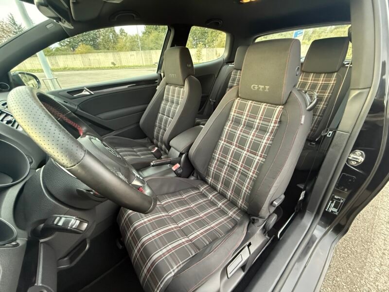 VOLKSWAGEN golf gti VI 2.0 tsi