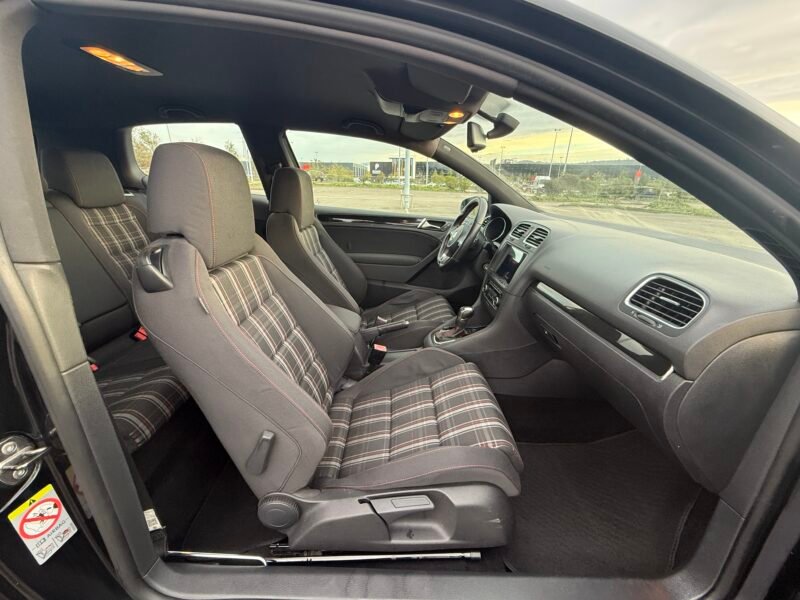 VOLKSWAGEN golf gti VI 2.0 tsi