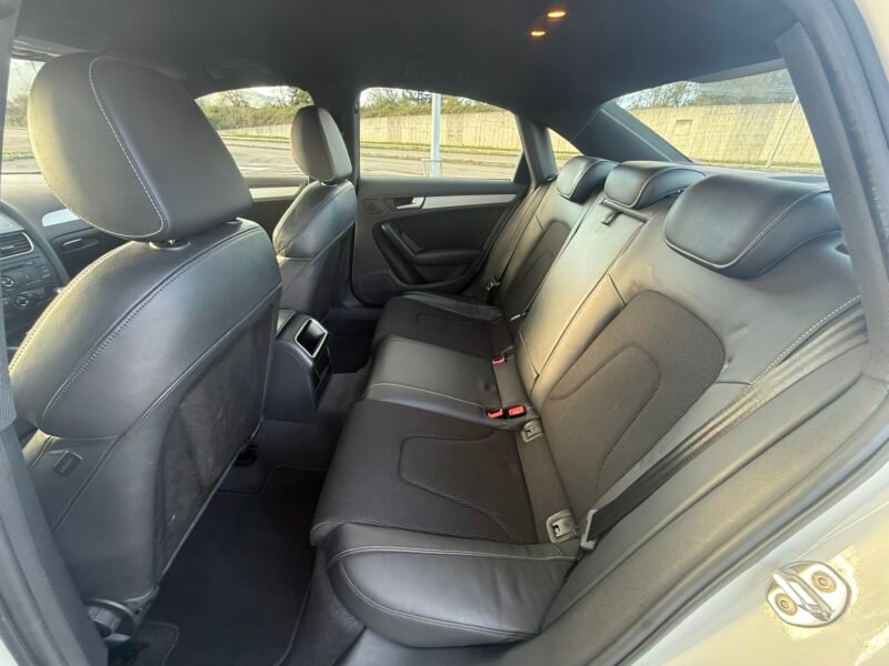 AUDI A4 Sline 2.0 tdi