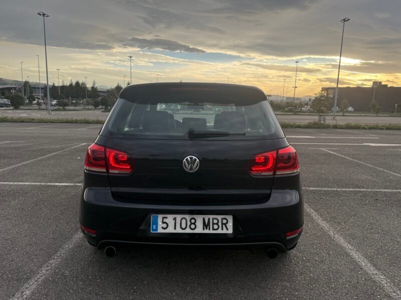 VOLKSWAGEN Golf gti VI 2.0 tsi