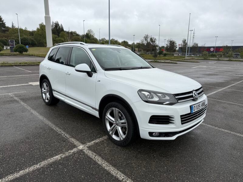 VOLKSWAGEN Touareg Rline 3.0 V6 TDI