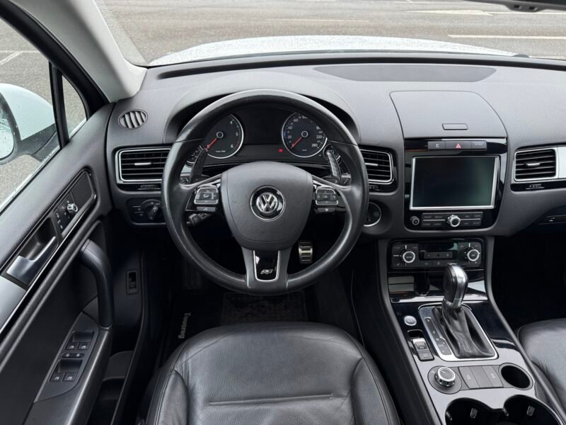 VOLKSWAGEN Touareg Rline 3.0 V6 TDI