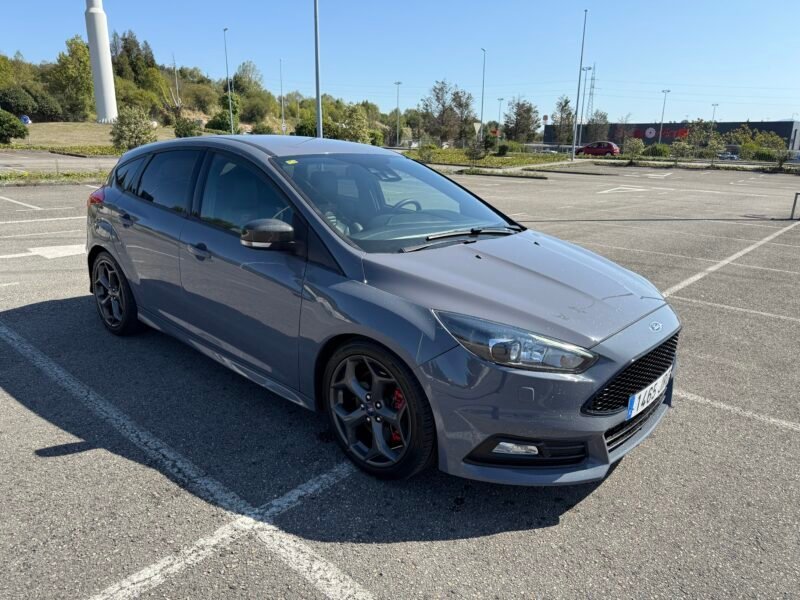 FORD FOCUS st 2.0 TDCi