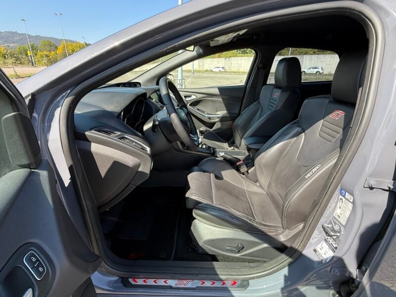 FORD FOCUS st 2.0 TDCi
