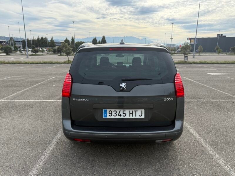 PEUGEOT 5008 1.6 hdi