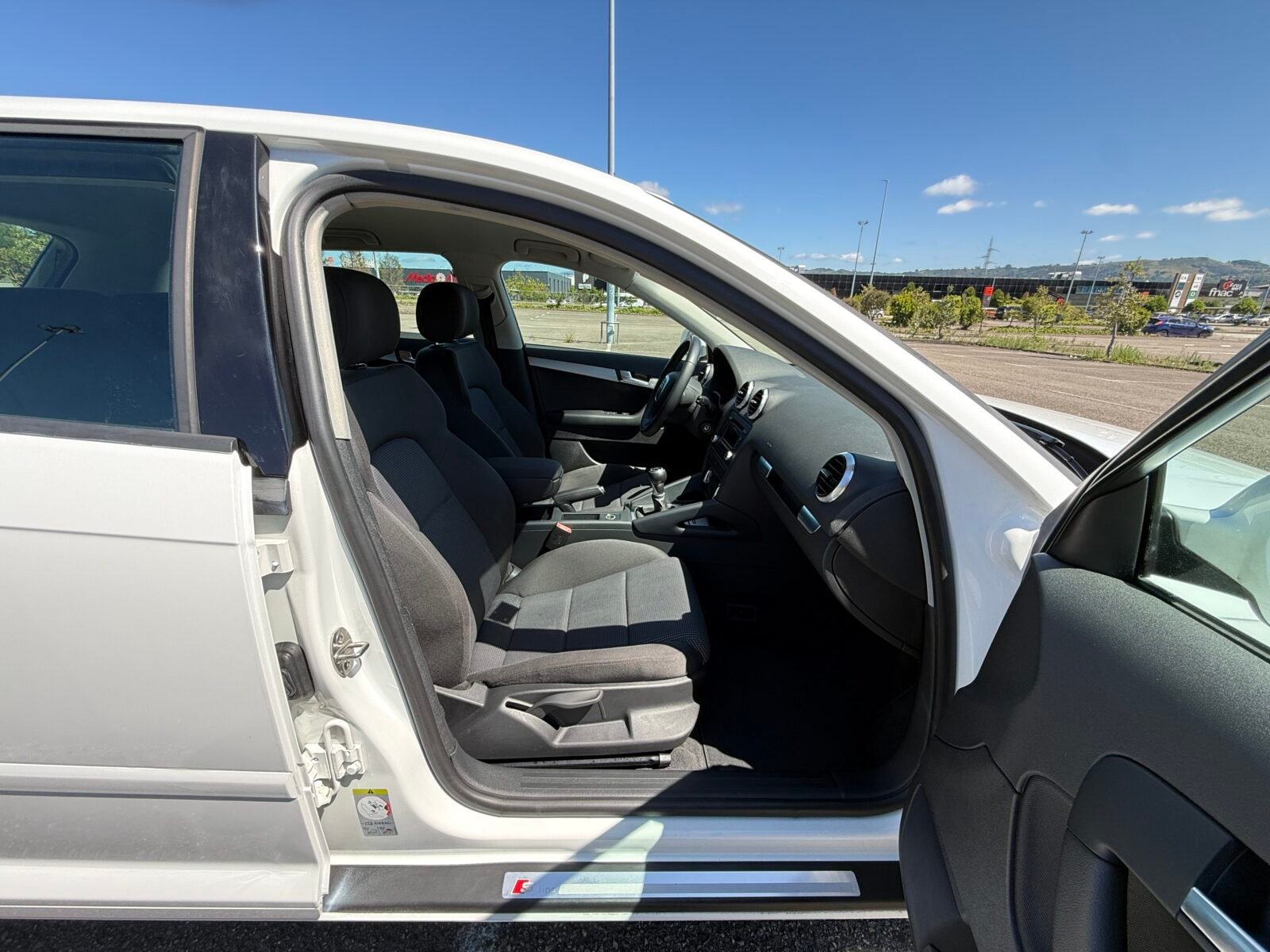 AUDI A3 S line 2.0 TDI