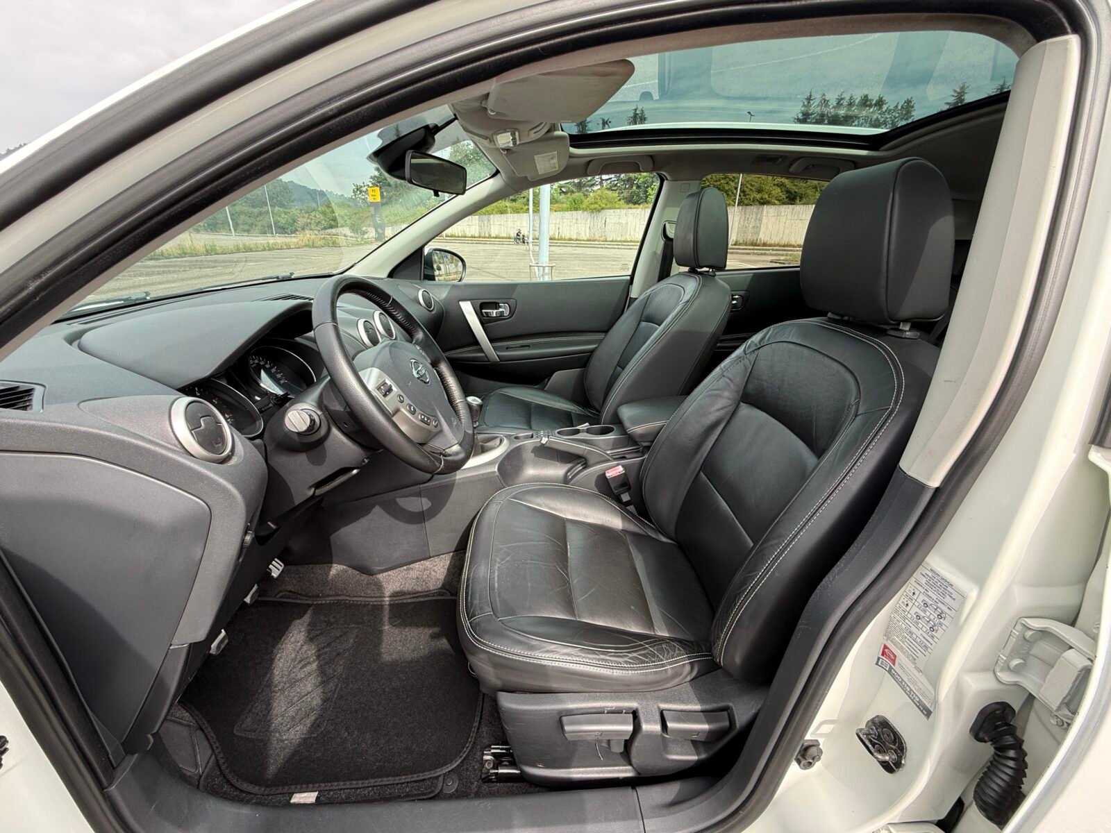 NISSAN qashqai 2.0 tekna 