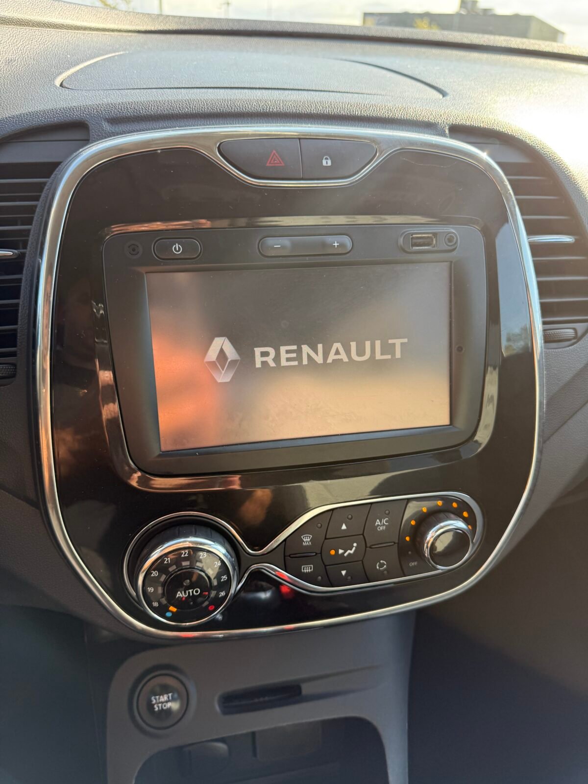 RENAULT Captur 1.5 dci