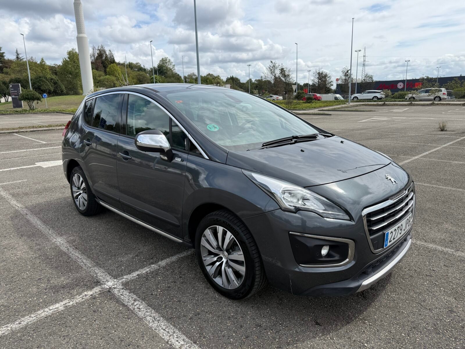 PEUGEOT 5008 1.6 HDI 