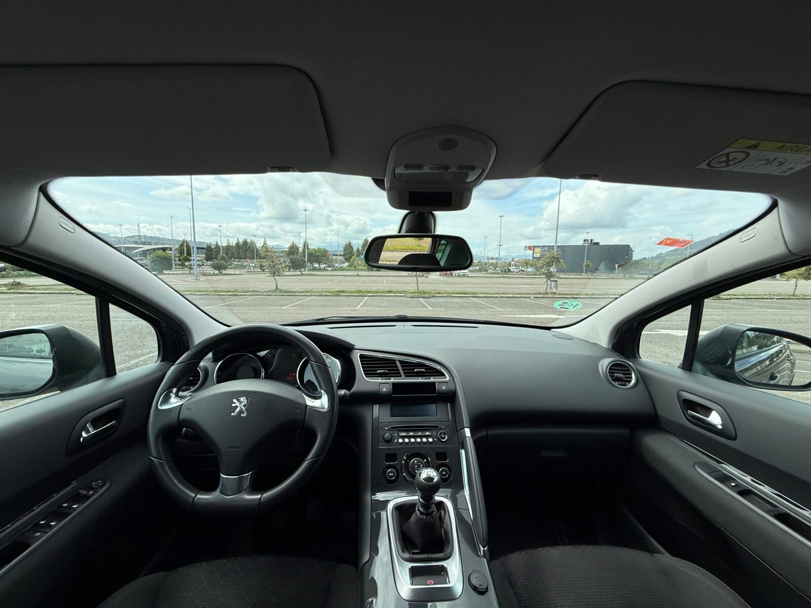 PEUGEOT 5008 1.6 HDI 