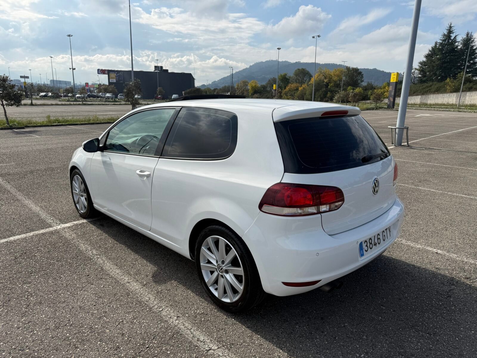VOLKSWAGEN Golf 2.0 TDI Sport 