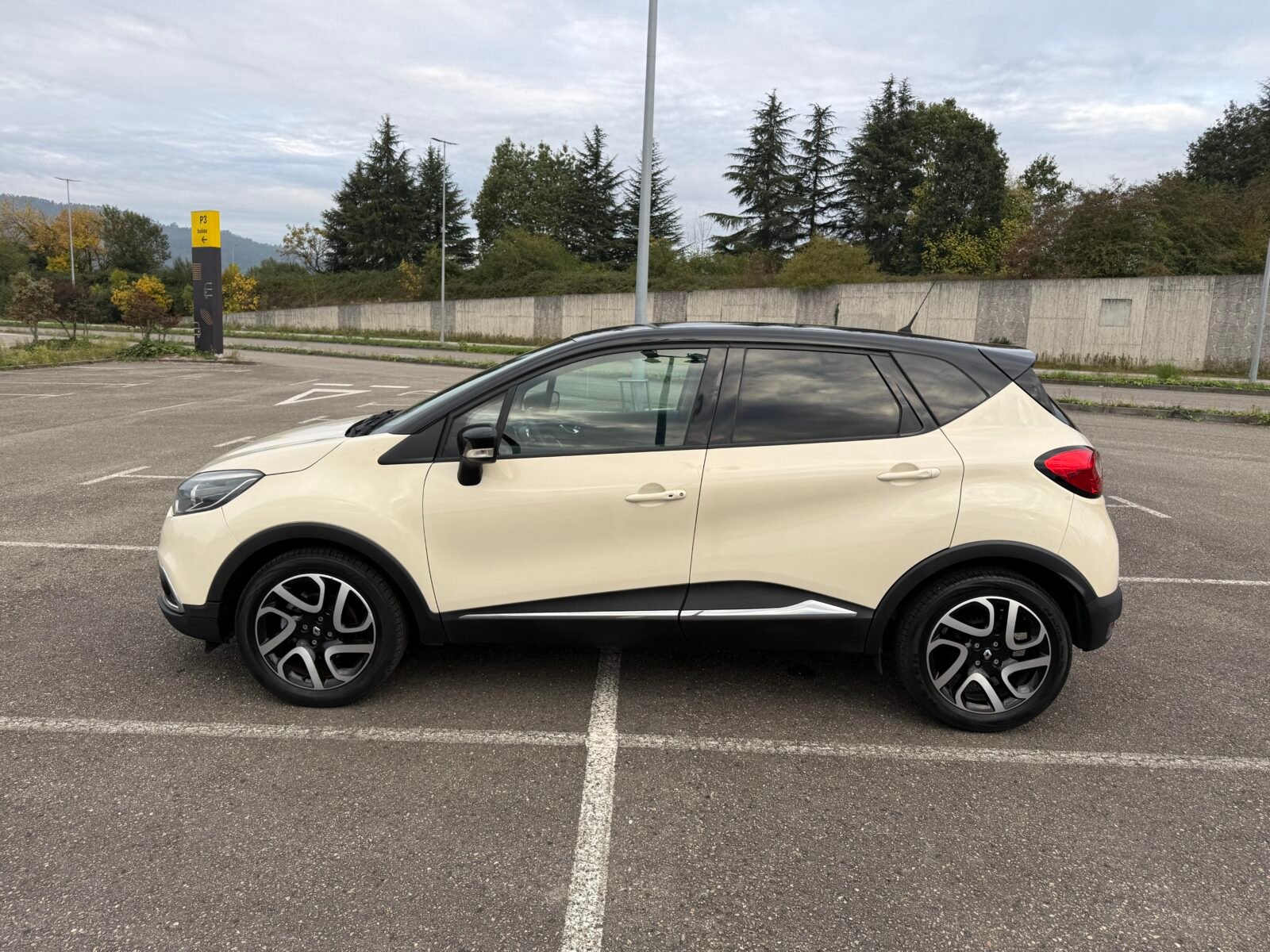 RENAULT Captur 1.5 dCI 