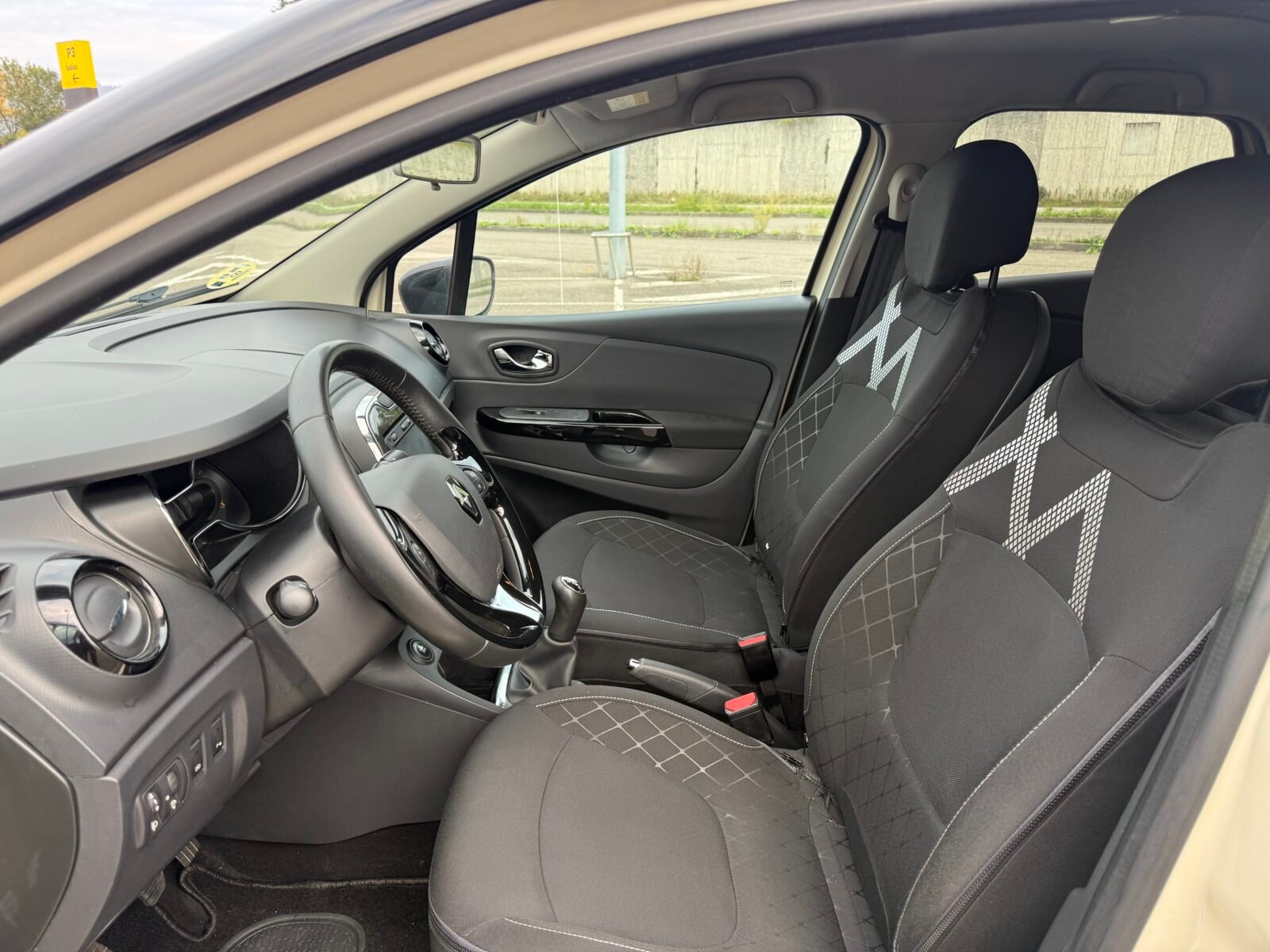 RENAULT Captur 1.5 dCI 