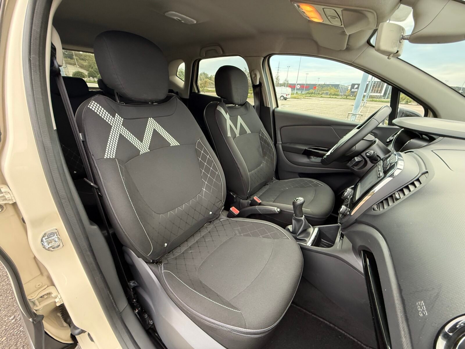 RENAULT Captur 1.5 dCI 
